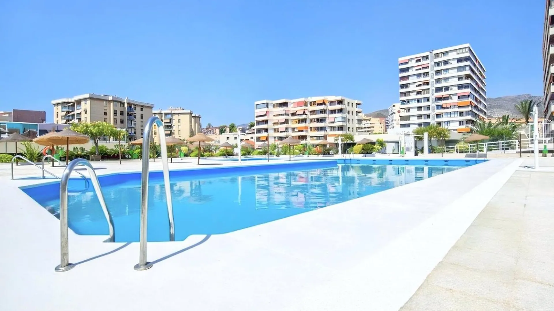 Oasis Sea & Sky - La Nogalera Apartment Torremolinos Spain
